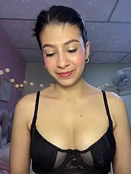 Lenapink19 online show from March 2026 09:41:01 PM