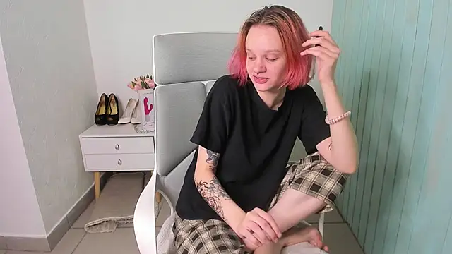 Elieiza xo online show from September 2025 03:32:02 AM