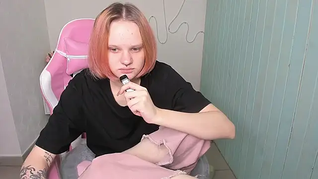 Elieiza xo online show from October 2025 08:59:02 AM