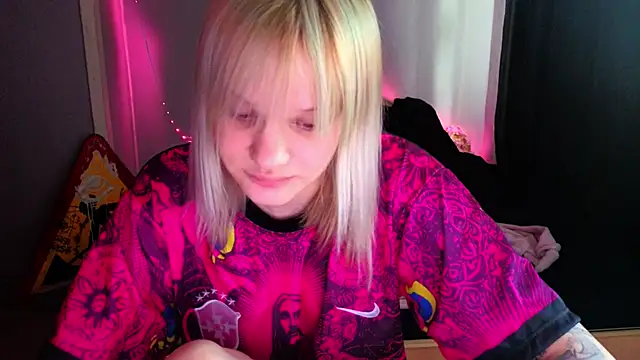 Snapshot of Elieiza_xo chatting on May 2026 09:27:01 AM Elieiza xo online show from May 2026 09:27:01 AM