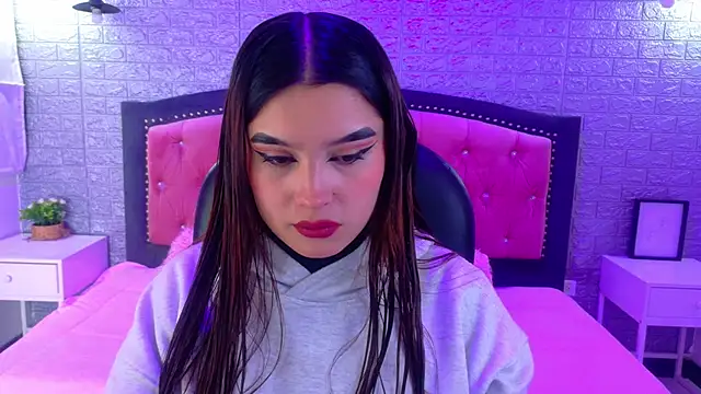 Snapshot of Natalie_loffreda chatting on December 2025 03:24:01 AM Natalie loffreda online show from December 2025 03:24:01 AM