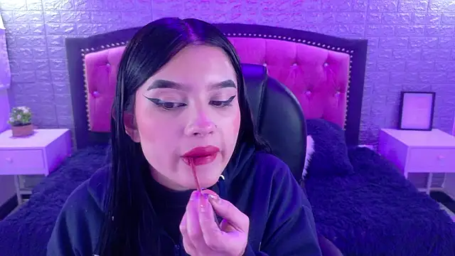 Natalie loffreda online show from February 2026 03:22:01 AM