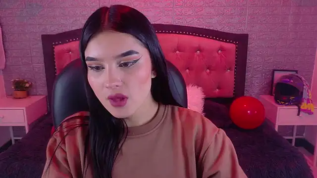 Natalie loffreda online show from February 2026 09:15:02 PM