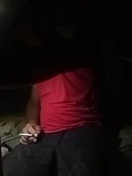 Snapshot of Lekewarmele chatting on April 2026 08:01:02 PM Lekewarmele online show from April 2026 08:01:02 PM