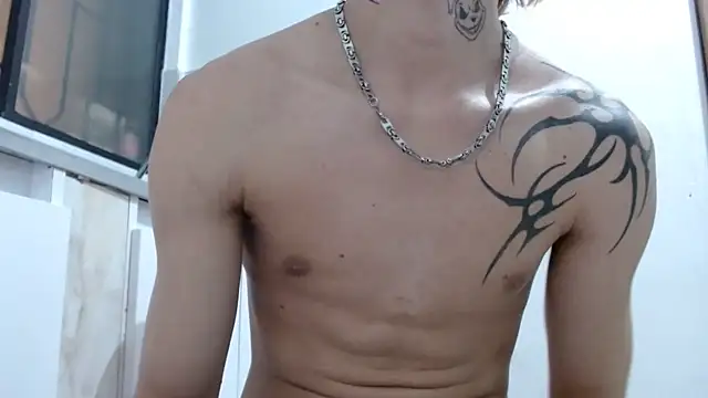 Dan jonson15 online show from November 2025 11:14:02 PM