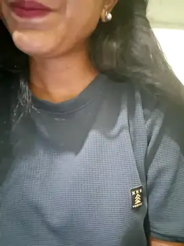 Snapshot of Telugu___Sexygirl___Naidu chatting on April 2026 04:41:01 AM Telugu Sexygirl Naidu online show from April 2026 04:41:01 AM