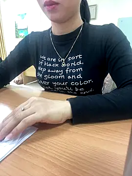 Snapshot of -NhaKy22 chatting on December 2025 01:03:01 AM -NhaKy22 online show from December 2025 01:03:01 AM