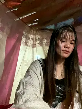 PhanHaa online show from November 2025 01:44:01 PM