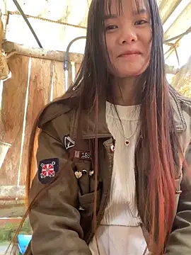 PhanHaa online show from November 2025 02:09:01 AM