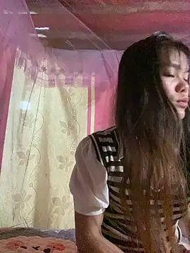 PhanHaa online show from December 2025 01:19:01 PM