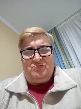 Snapshot of Sonya51561 chatting on October 2025 03:46:01 PM Sonya51561 online show from October 2025 03:46:01 PM