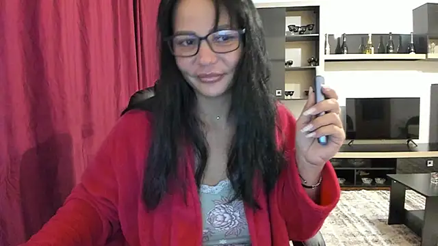 Snapshot of Ella_sweety00 chatting on December 2025 04:01:02 PM Ella sweety00 online show from December 2025 04:01:02 PM