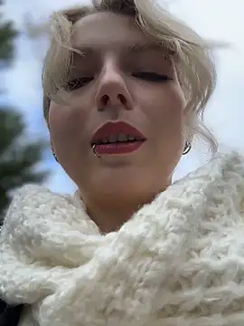 EveLittleSinner online show from September 2025 07:54:01 AM