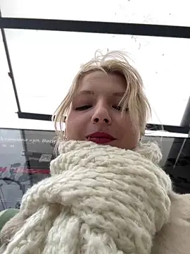 EveLittleSinner online show from October 2025 10:14:02 AM