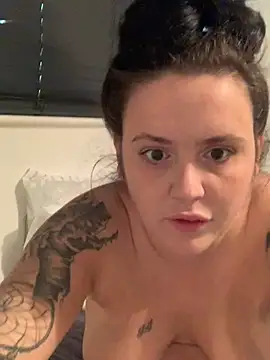 Charsworld online show from April 2026 07:45:01 AM