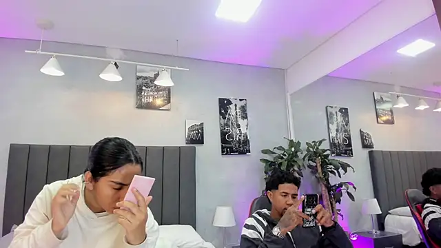 violet and myers online show from November 2025 11:25:02 AM