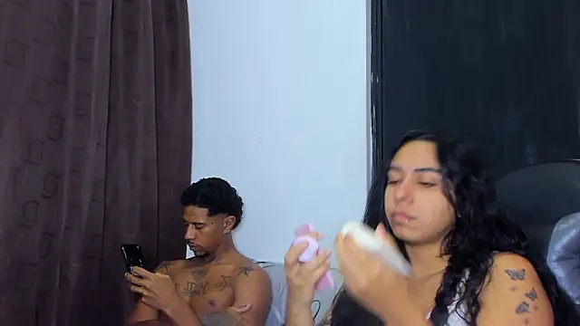 violet and myers online show from February 2026 04:52:01 AM