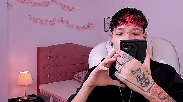 Snapshot of Luci_Rose chatting on March 2026 04:57:02 PM Luci Rose online show from March 2026 04:57:02 PM