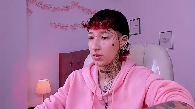 Snapshot of Luci_Rose chatting on March 2026 08:46:02 PM Luci Rose online show from March 2026 08:46:02 PM