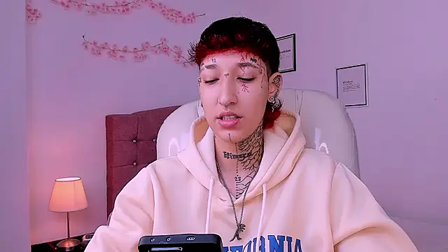 Snapshot of Luci_Rose chatting on March 2026 03:59:01 PM Luci Rose online show from March 2026 03:59:01 PM