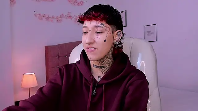 Snapshot of Luci_Rose chatting on March 2026 08:25:01 PM Luci Rose online show from March 2026 08:25:01 PM