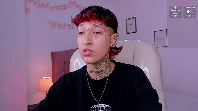 Snapshot of Luci_Rose chatting on April 2026 09:45:01 PM Luci Rose online show from April 2026 09:45:01 PM