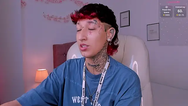 Snapshot of Luci_Rose chatting on April 2026 08:42:01 PM Luci Rose online show from April 2026 08:42:01 PM