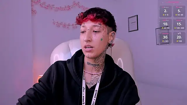 Snapshot of Luci_Rose chatting on April 2026 09:39:33 PM Luci Rose online show from April 2026 09:39:33 PM