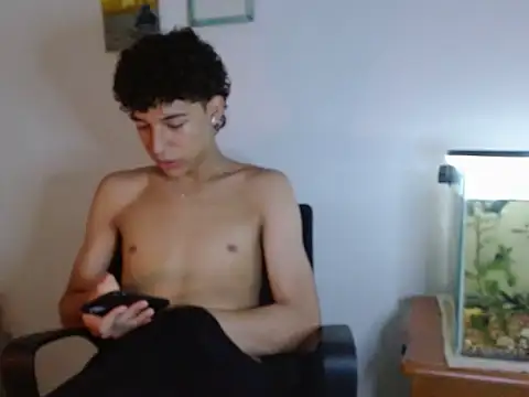 Xtremeplay 18 online show from September 2025 07:15:02 PM