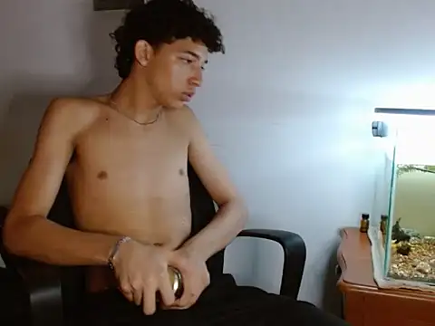 Xtremeplay 18 online show from September 2025 09:29:02 PM