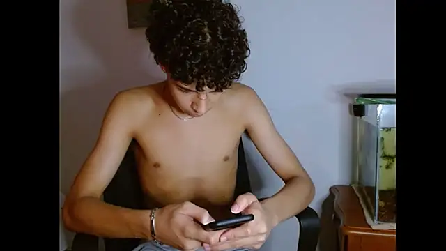 Xtremeplay 18 online show from October 2025 09:56:01 PM