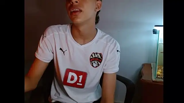 Xtremeplay 18 online show from October 2025 10:30:01 PM