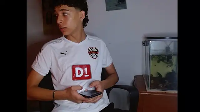 Xtremeplay 18 online show from October 2025 07:57:02 PM