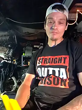 twistafatpipe online show from September 2025 02:27:02 AM