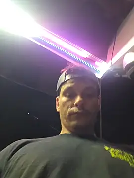 twistafatpipe online show from October 2025 12:22:01 AM