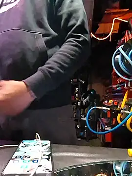 twistafatpipe online show from October 2025 09:43:01 AM