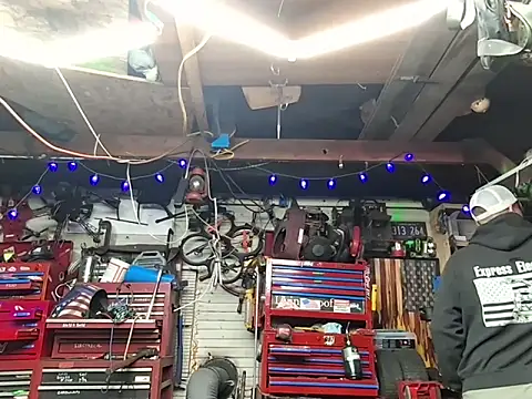 twistafatpipe online show from March 2026 04:49:01 AM