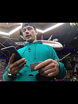 twistafatpipe online show from April 2026 08:28:02 PM