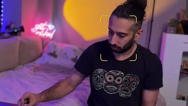 Snapshot of Secret_Lovers1 chatting on April 2026 06:09:01 PM Secret Lovers1 online show from April 2026 06:09:01 PM