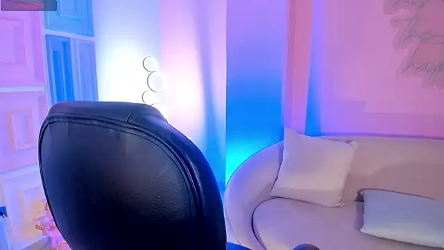 AyshelBrown online show from October 2025 03:45:01 AM