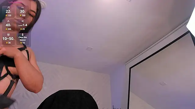 Snapshot of MilaColeman chatting on March 2026 03:34:01 AM MilaColeman online show from March 2026 03:34:01 AM