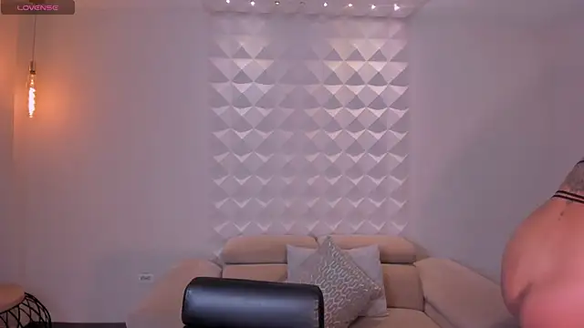 Snapshot of AmberColors_ chatting on September 2025 07:25:01 PM AmberColors online show from September 2025 07:25:01 PM