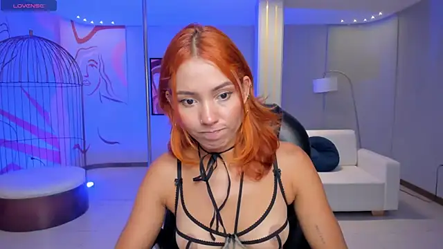 Snapshot of AmberColors_ chatting on November 2025 07:25:02 PM AmberColors online show from November 2025 07:25:02 PM