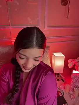 AriaHeavenss online show from December 2025 02:17:01 AM