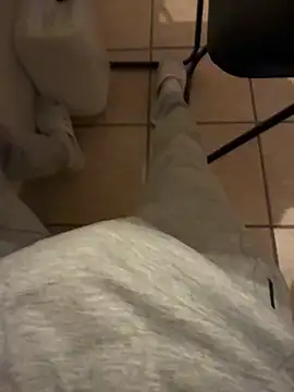 Dicksxd online show from October 2025 07:34:01 PM