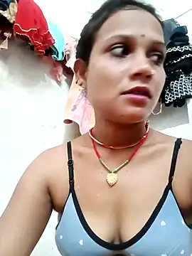 Snapshot of Chandni_Love143 chatting on September 2025 03:51:01 AM Chandni Love143 online show from September 2025 03:51:01 AM