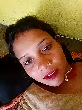 Snapshot of Chandni_Love143 chatting on October 2025 04:24:01 AM Chandni Love143 online show from October 2025 04:24:01 AM