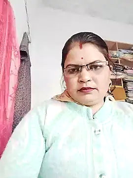 Snapshot of Bhavna_hot chatting on December 2025 10:24:01 AM Bhavna hot online show from December 2025 10:24:01 AM
