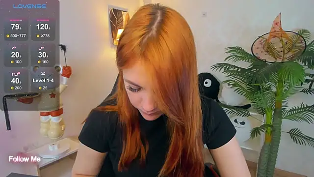 Snapshot of Gingerr_pie chatting on November 2025 06:41:02 PM Gingerr pie online show from November 2025 06:41:02 PM