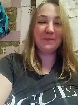 Snapshot of Kiss_Eva chatting on January 2025 03:19:01 PM Kiss Eva online show from January 2025 03:19:01 PM